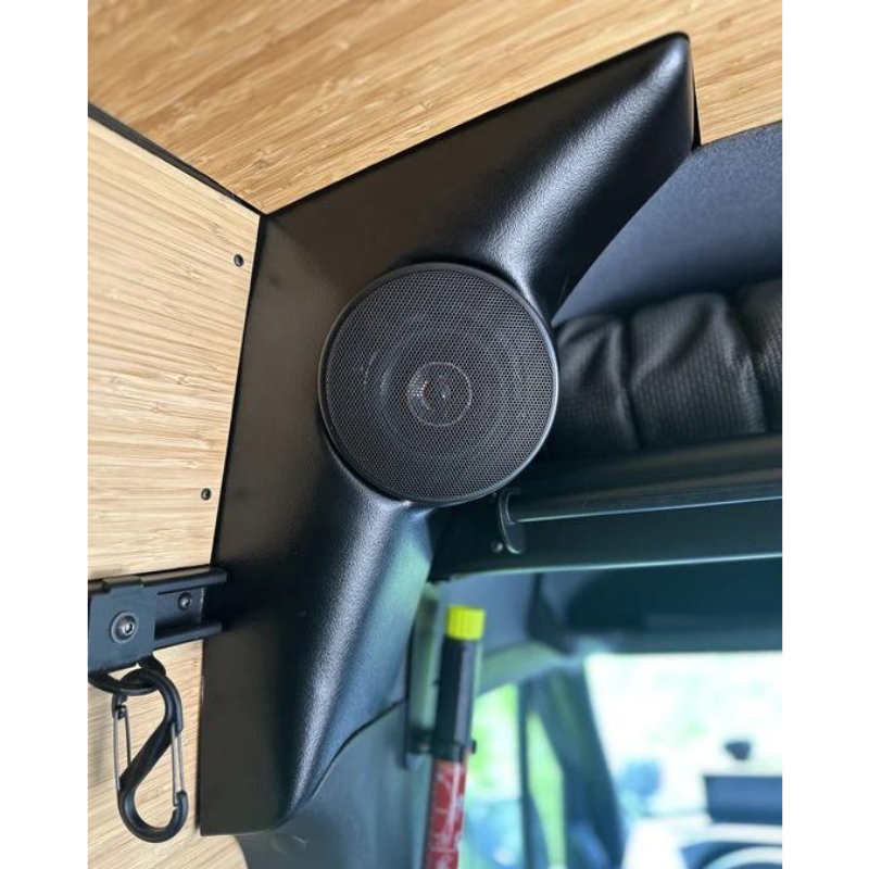 Mercedes Sprinter B-Pillar Driver Secondary image