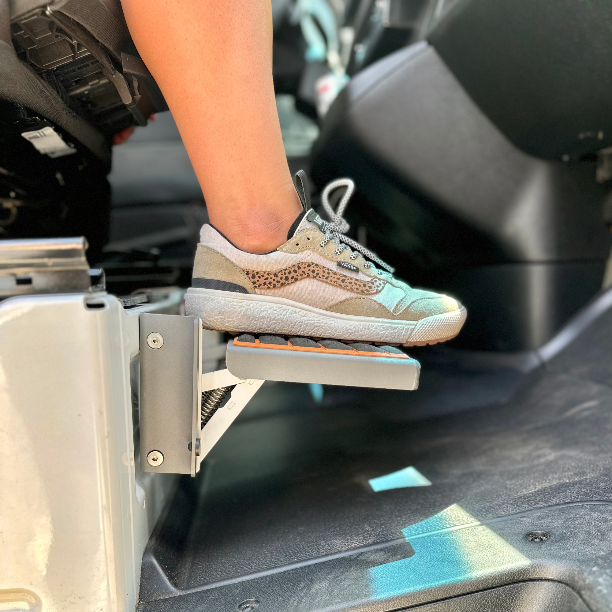 FOLDING FOOT REST Main image